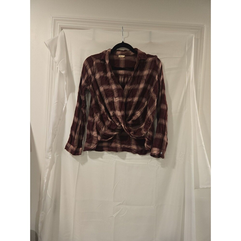 Hollister Plaid Twist-Front V-Neck Long Sleeve Shirt Burgundy XS